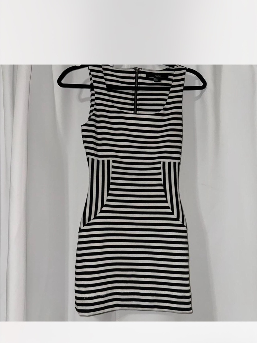 Black & White Striped Sheath Dress - Classic Sleeveless Fit
